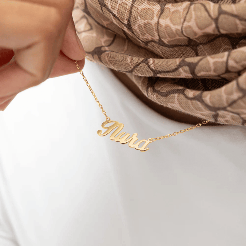 Custom Name Necklace 18k